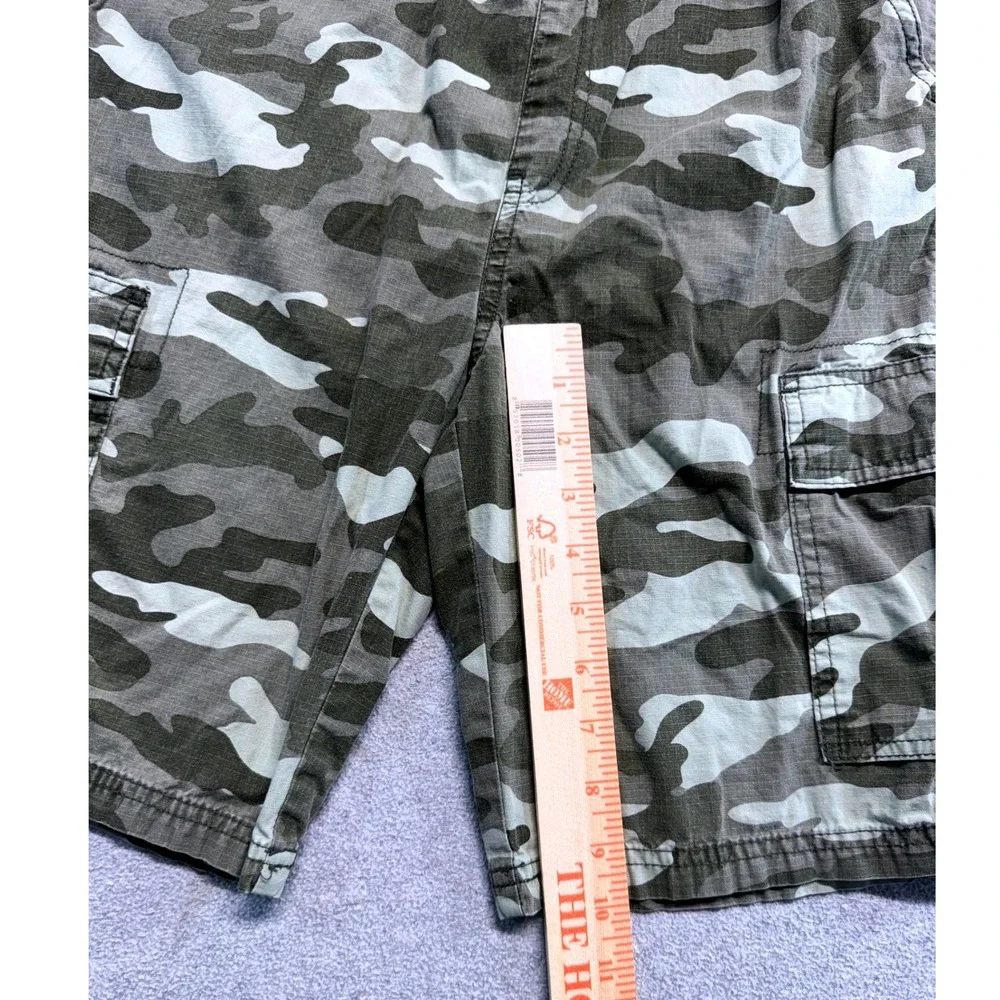 The Childrens Place Cargo Shorts Kids Size 16 Green Camo Elastic Waist Cotton